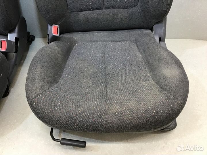 Сиденья к-кт Hyundai Accent II (тагаз) 2000-2012