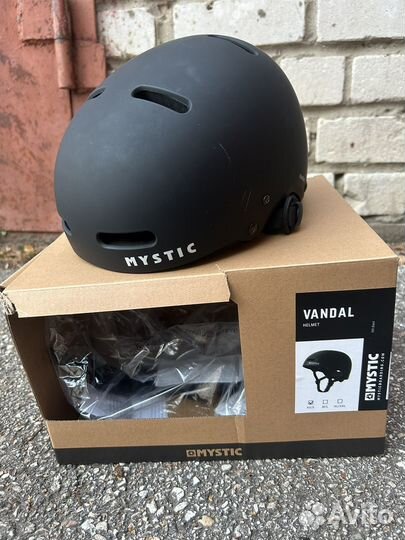 Шлем mystic для водных видов спорта