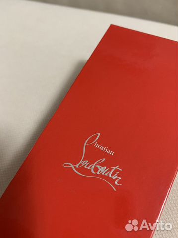Помада Christian Louboutin 001