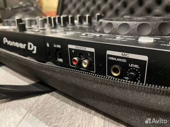 Dj контролер ddj-400