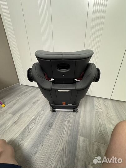 Автомобильное кресло britax romer