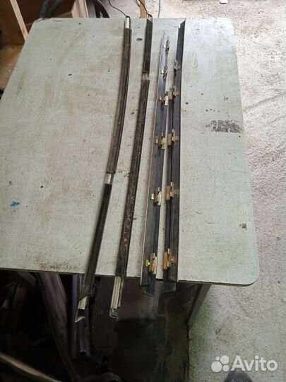 Молдинг стекла двери BMW 5 E34 бмв 5 Е34