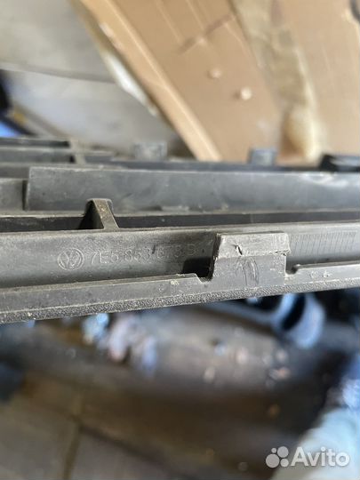 Решетка бампера под датчик Фольксваген т6