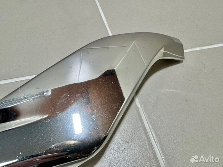 Накладка бампера передняя левая Toyota Land