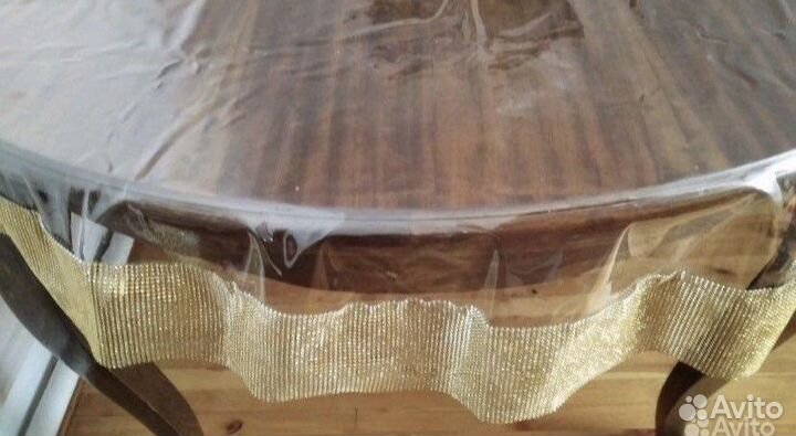 Прощрачнвя скатерть в обработке камней