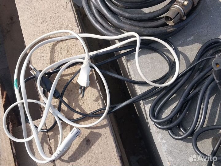 Просто кабель для компьютера для телевизора