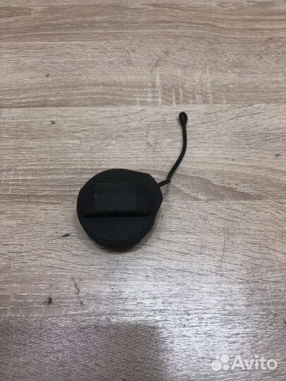 Крышка бензобака VW Touareg 2005