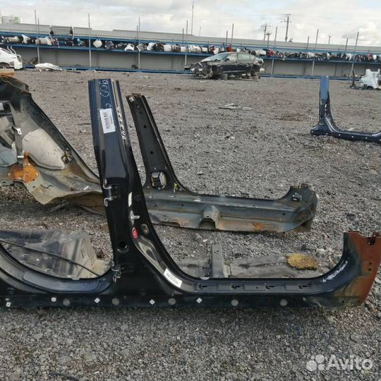 Порог со стойкой правый Honda CR-V 2007-2012