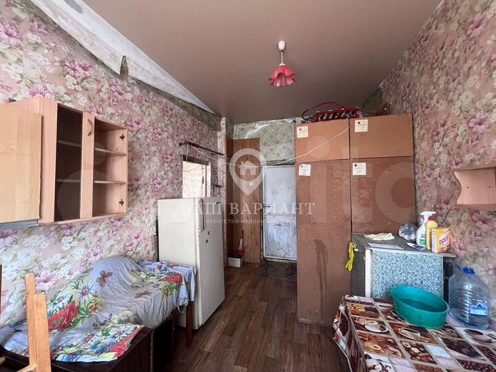 Комната 28,4 м² в 2-к., 1/3 эт.