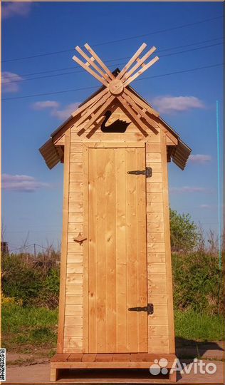 Уличный туалет деревянный SUN340