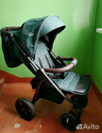 Прогулочная коляска bubago cross