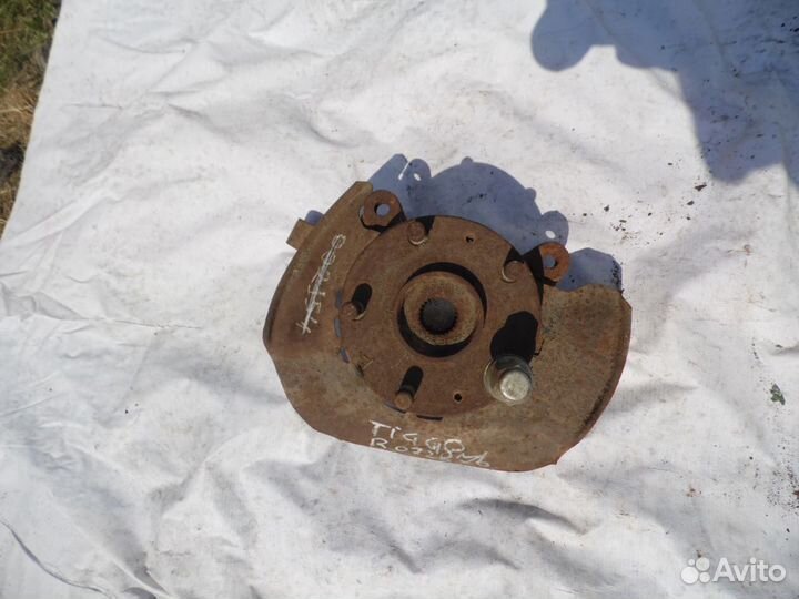 Кулак поворотный передний правый Chery Tiggo (T11)