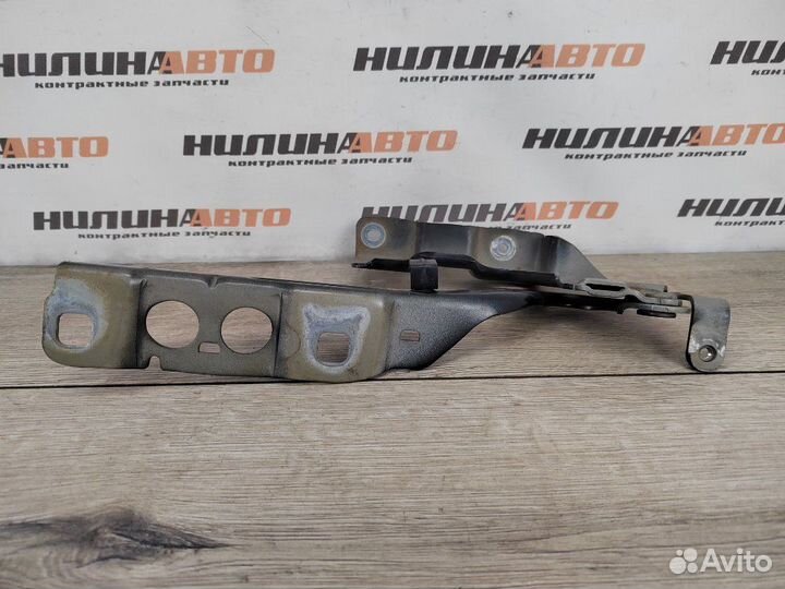Петля капота правая Citroen C4 (2) хэтчбек 5-дв