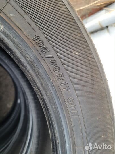 Yokohama Bluearth ES32 195/60 R17 90H