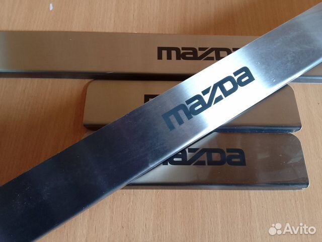 Накладки на пороги Mazda (нержавейка)