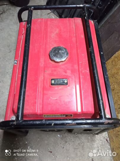 Продаю бензогенератор редверг максимальной мощност