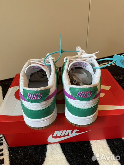 Nike dunk stadium green and white