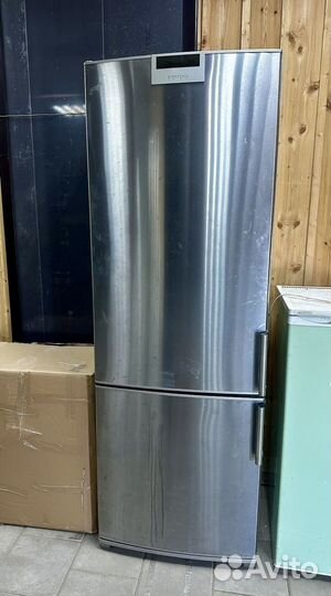 Холодильник двухдверный Siemens