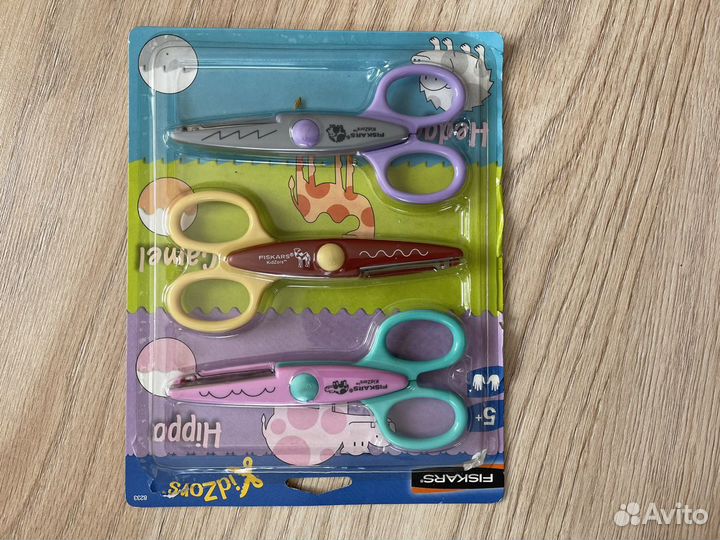 Трафарет и пластины для тиснения fiskars