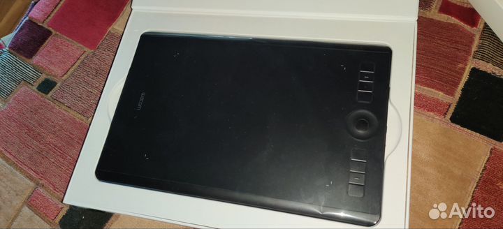 Графический планшет Wacom Intuos Pro M (PTH-660-R)