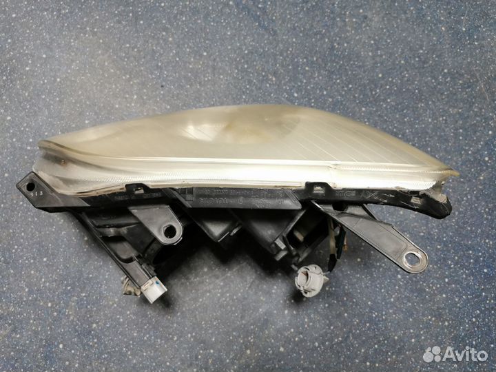 Корпус фары Avensis 2003 (541)