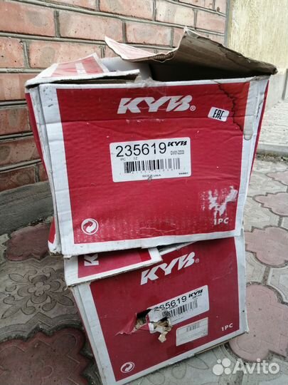 Задние стойки chrysler intrepid 2