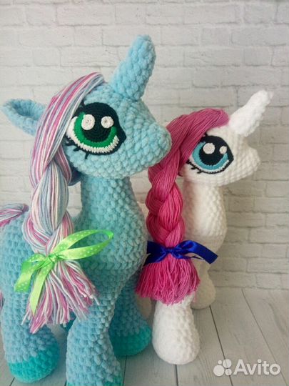 Вязаные пони ручной работы