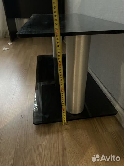 Стеклянная тумба под тв