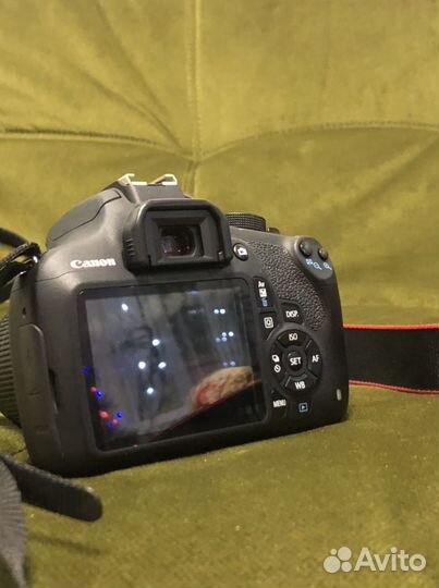 Зеркальный фотоаппарат