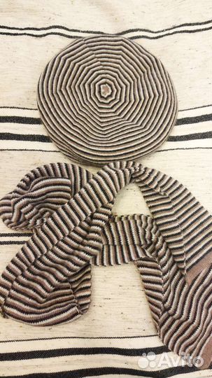 Новый зимний комплект: берет с шарфом, шляпка