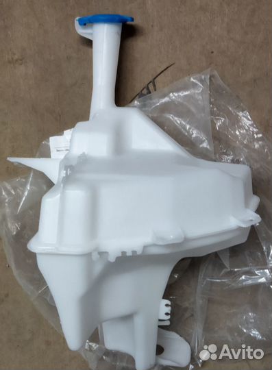 Бачок омывателя kia rio 3 2010-2017