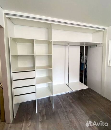 Шкаф в гостиную