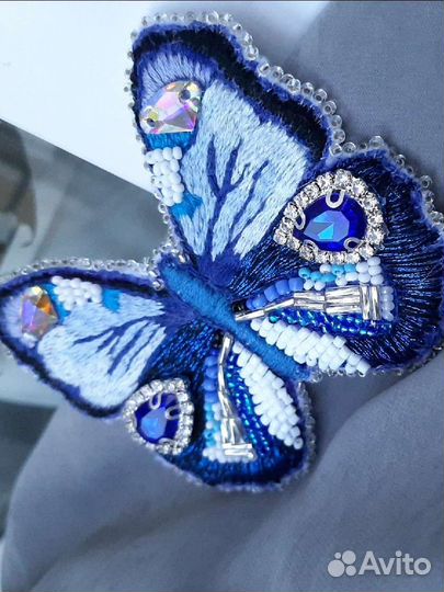 Бабочка брошка