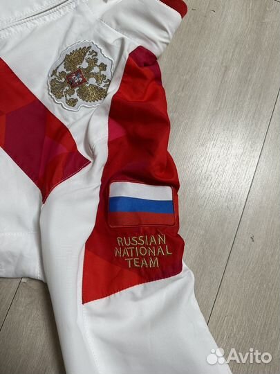 Спортивный костюм