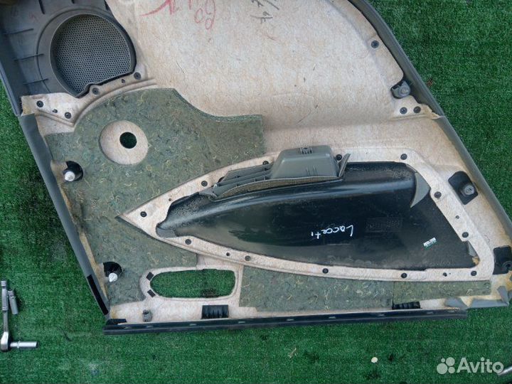 Обшивка боковой двери задняя правая Chevrolet
