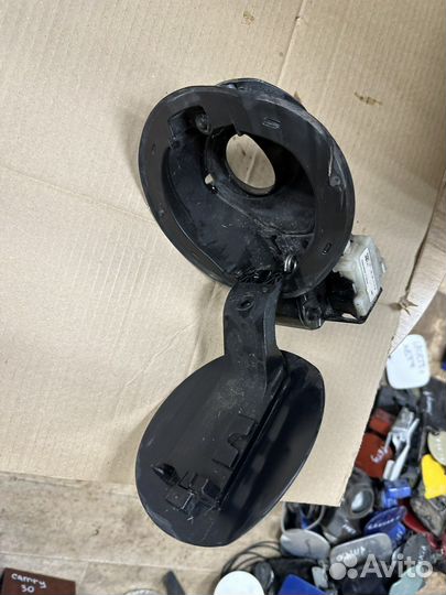 Лючок бензобака Chevrolet Cruze