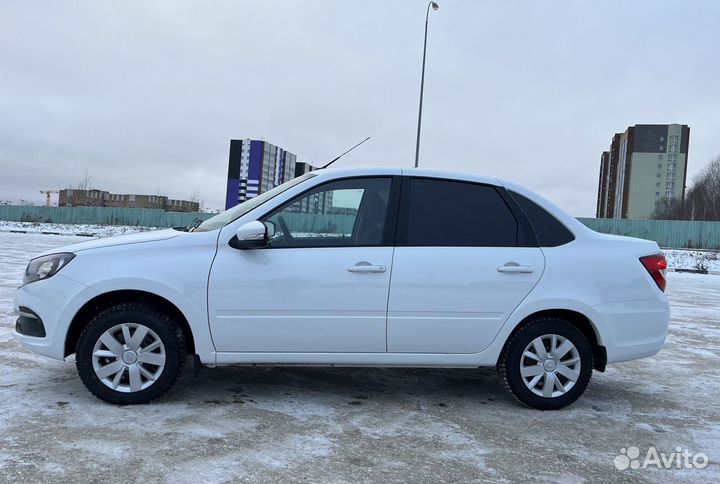 LADA Granta 1.6 МТ, 2023, 700 км