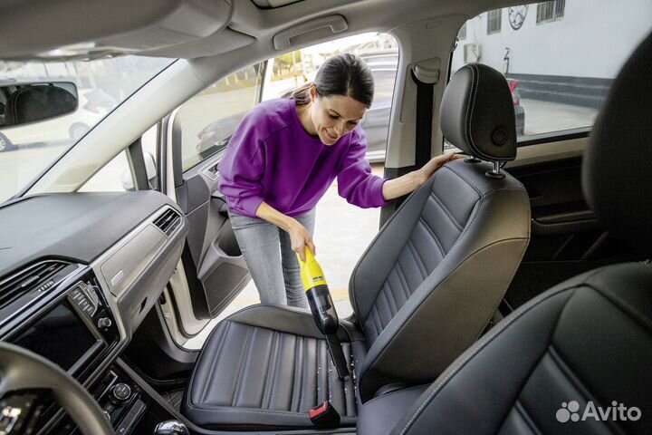 Ручной аккумуляторный пылесос karcher CVH 2