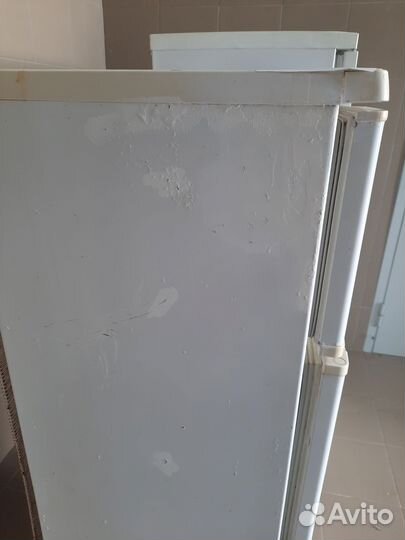 Холодильник 1.4м