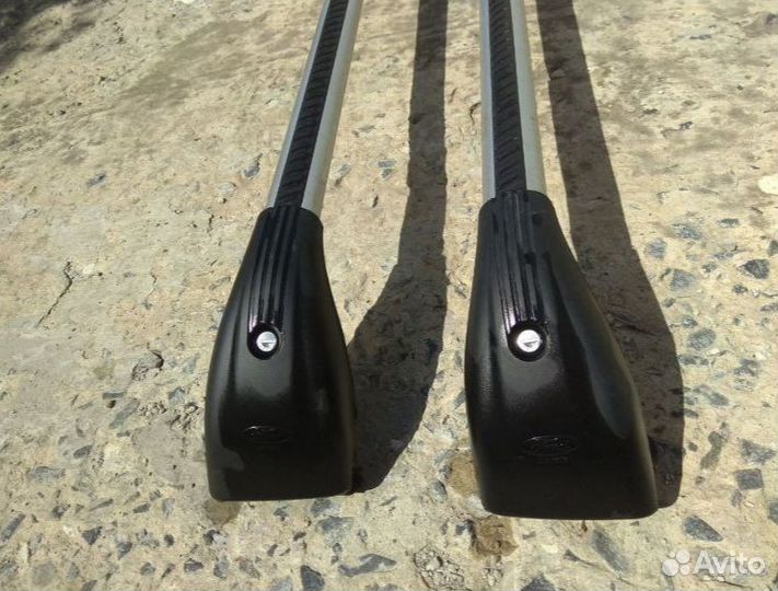 Автомобильный багажник на крышу