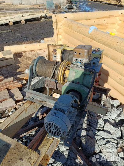 Лебедка электрическая