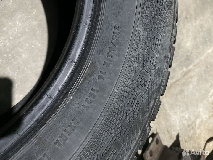 Gislaved Nord Frost 5 215/65 R16