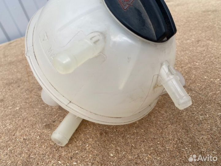 Бачок расширительный Chery Tiggo 8 Pro Max T1D