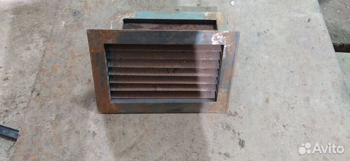 Решётка металлическая