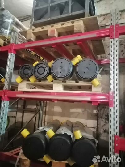 Гидроцилиндр на самосвал