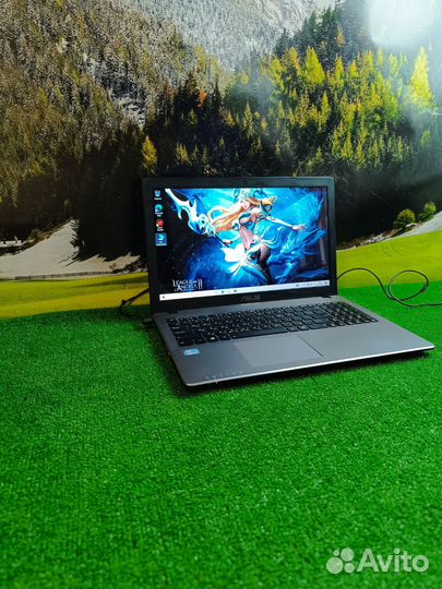 Отличной ноутбук для игр и работы