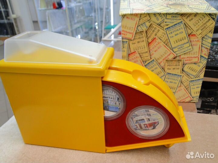 Оригинальный набор монет Ниуэ,2010 г., серебро 999