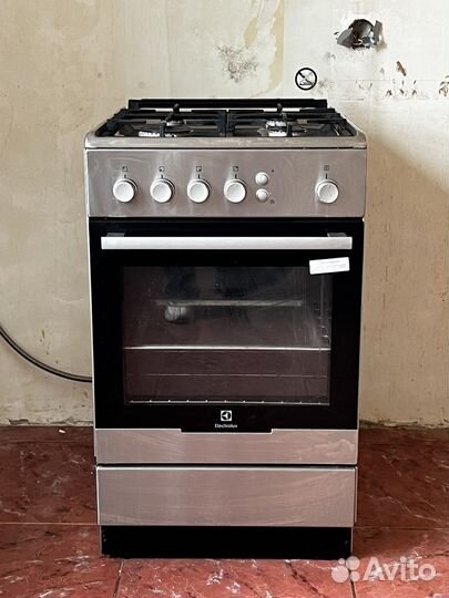 Газовая плита Electrolux