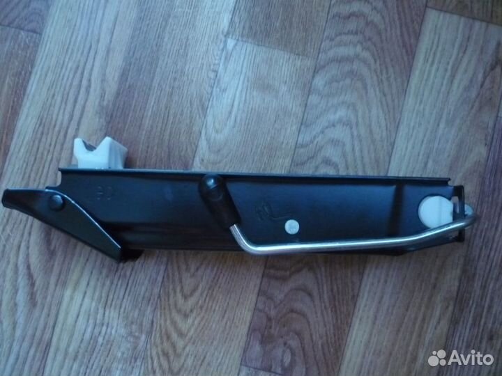 Домкрат Фольксваген поло