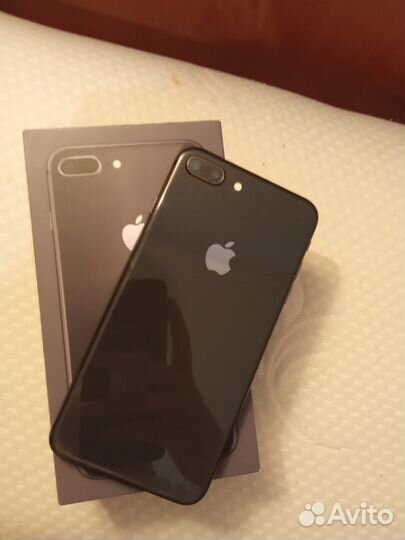 iPhone 8 Plus, 64 ГБ